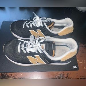 New balance 574 size 9